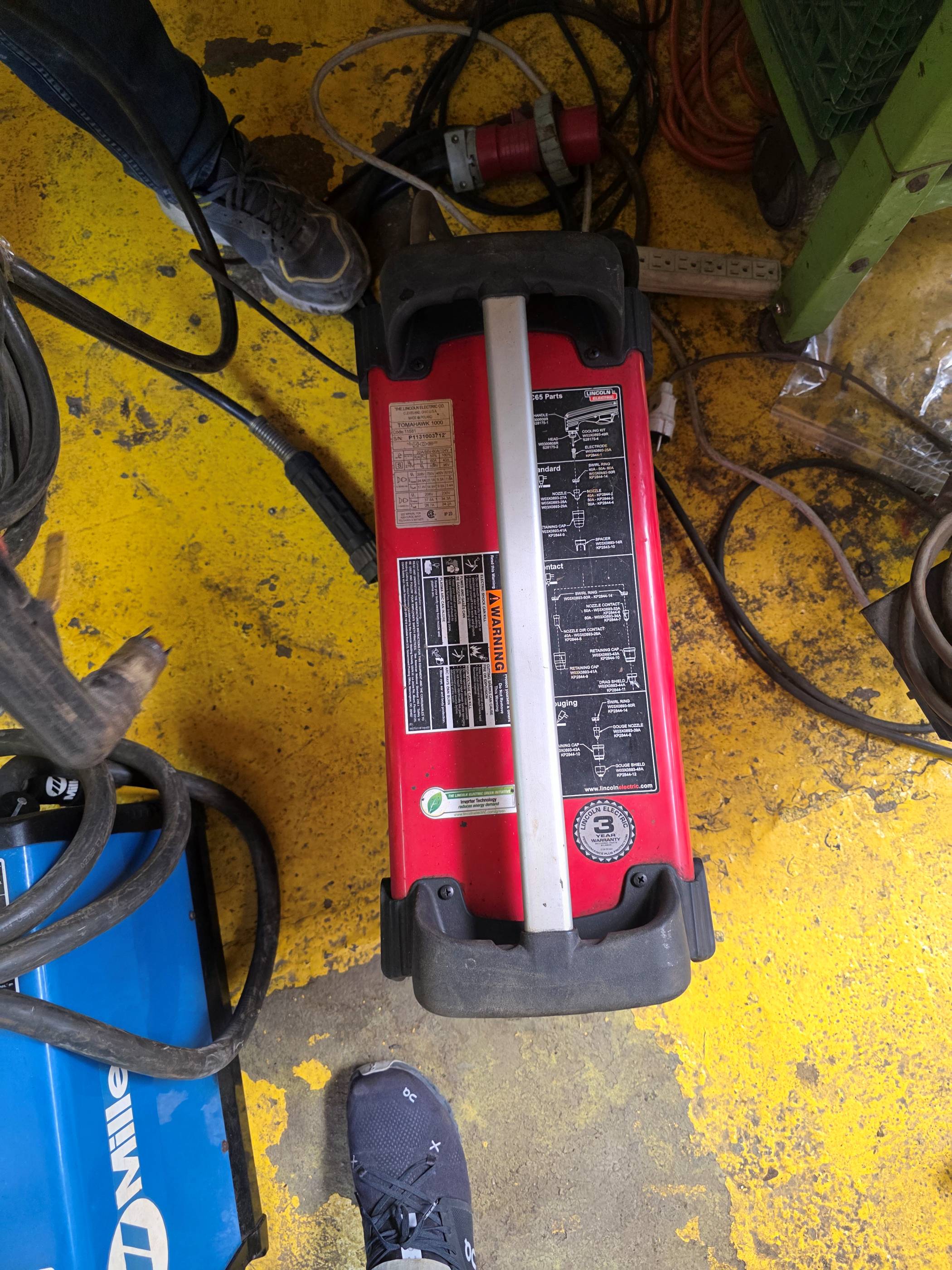 LINCOLN ELECTRIC TOMAHAWK 1000 Plazma Kesme Makinesi