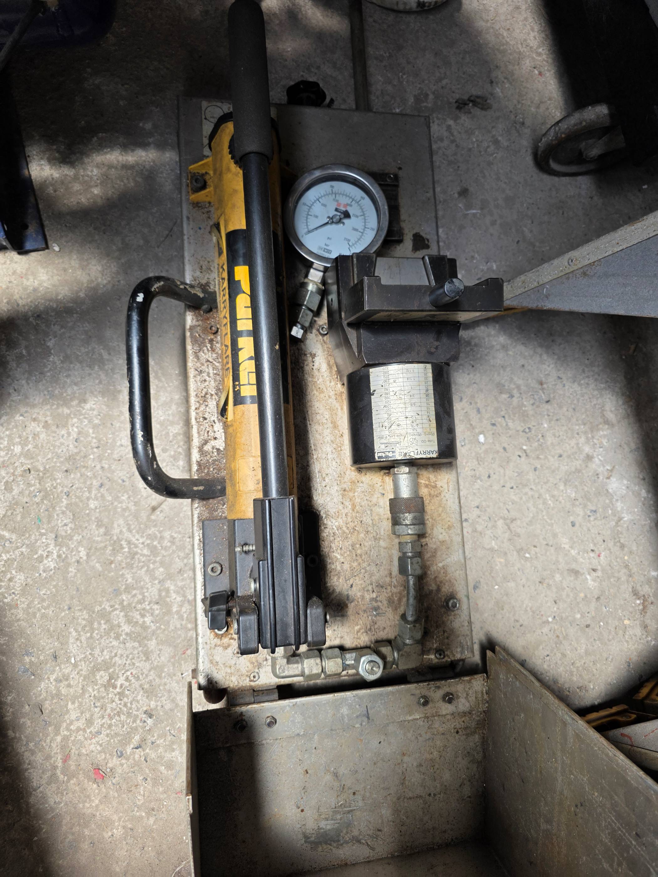 Parker KarryFlare Taşınabilir Boru Ağız Açma (Flanşlama) Makinesi 37°