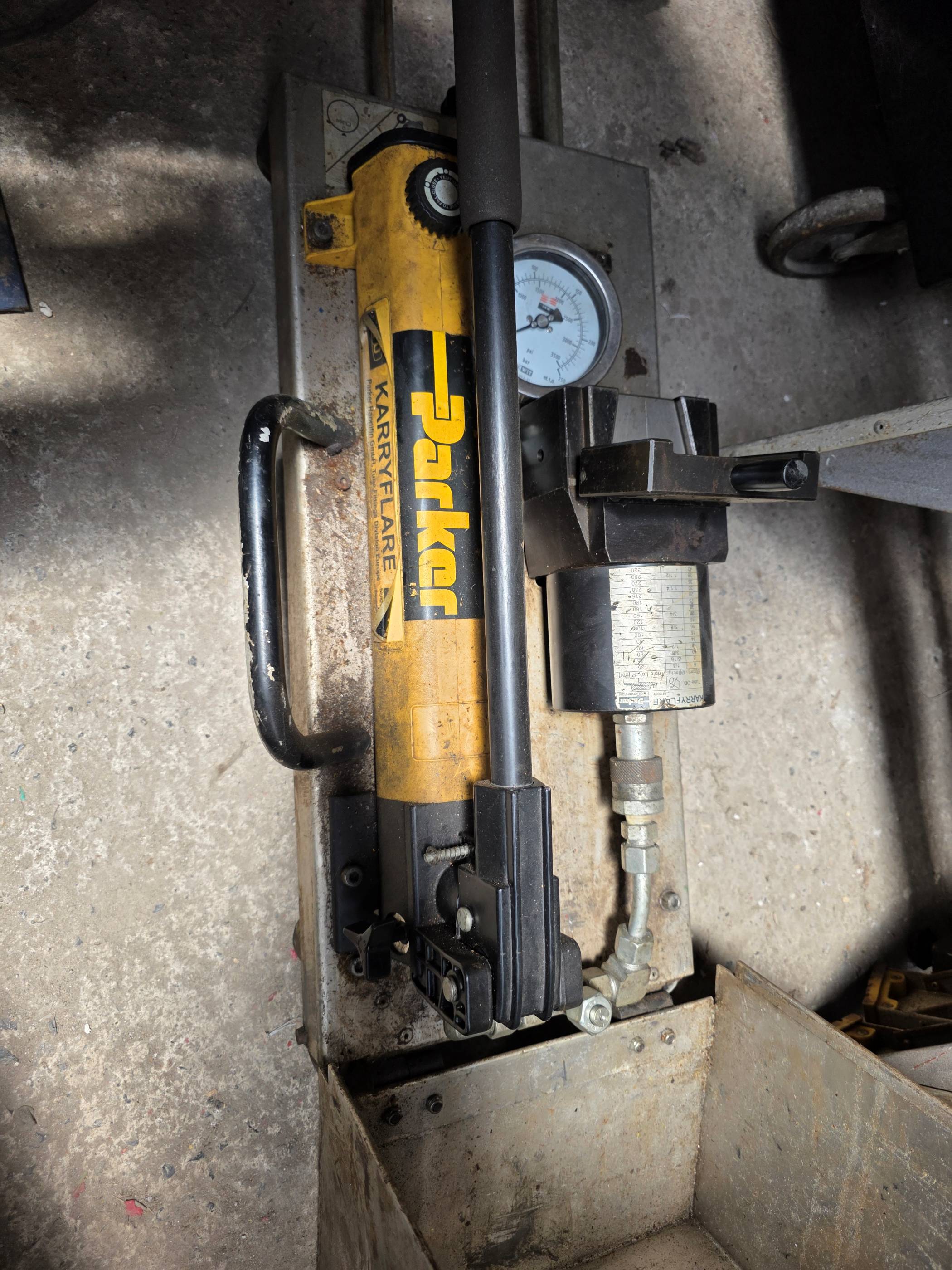 Parker KarryFlare Taşınabilir Boru Ağız Açma (Flanşlama) Makinesi 37°